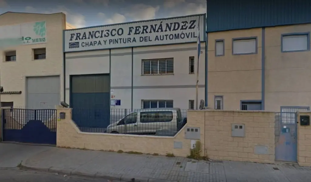 Pintar Coche Gelves-fachada