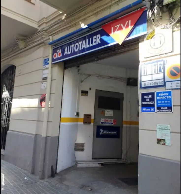 Pintar Coche La Bordeta-fachada