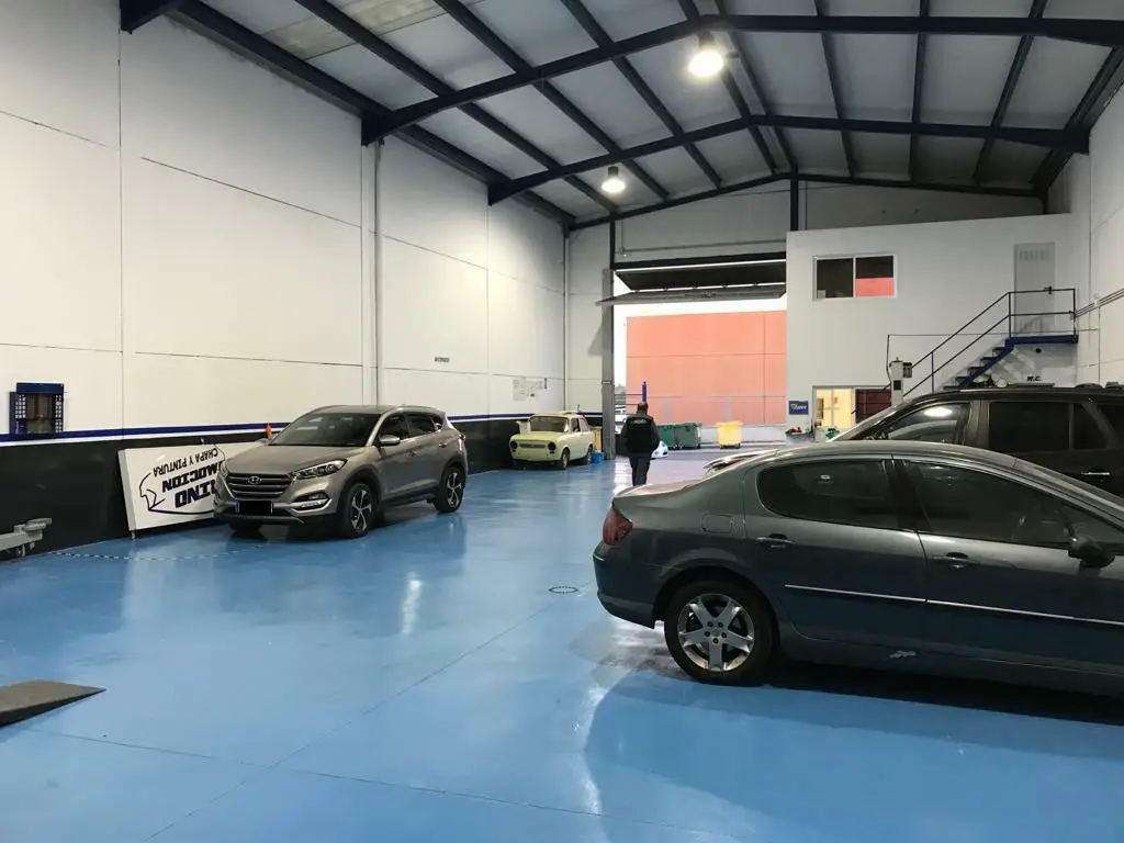 pintar coche montilla interior taller 5