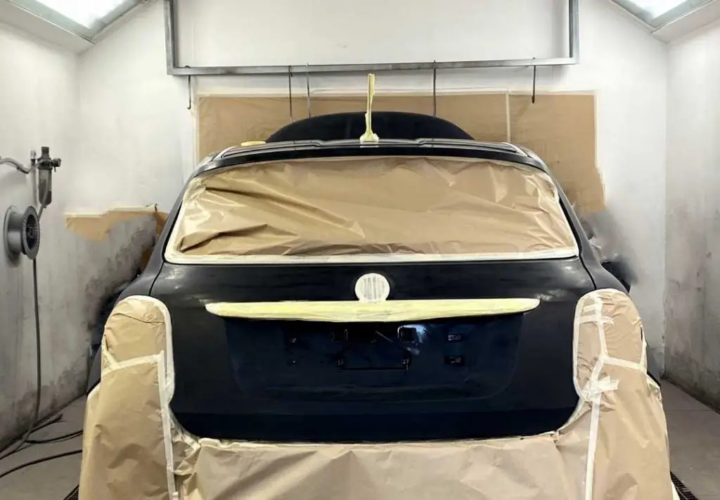 pintar-coche-jaen-coche-en-cabina