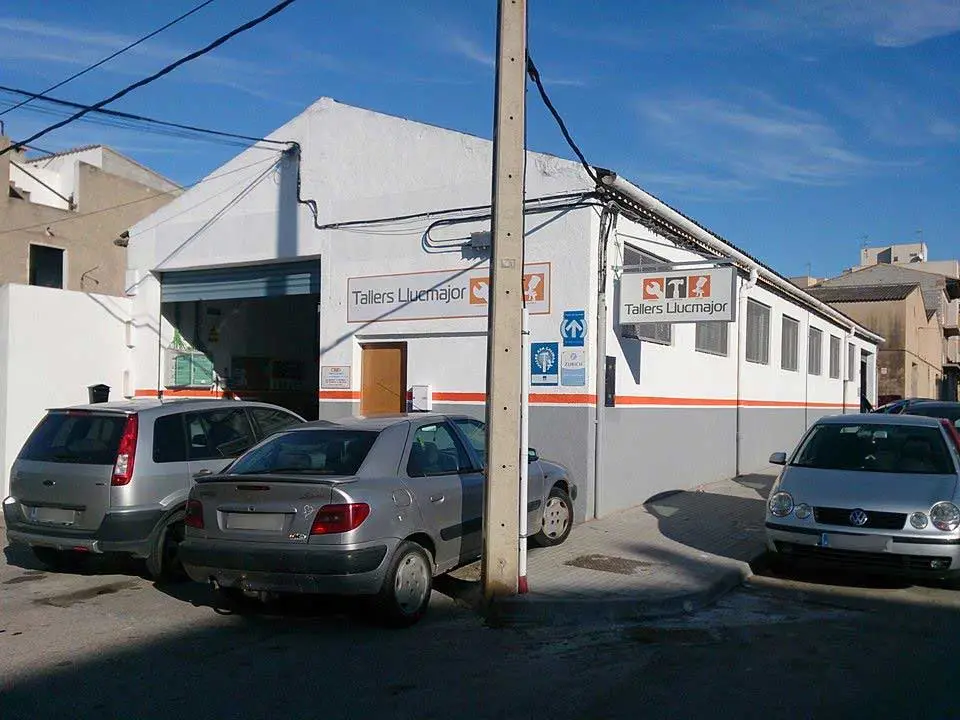 pintar-coche-llucmajor-fachada